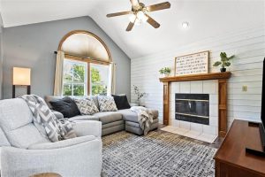 10222-N-Central-Street-mls-2569023-image-1