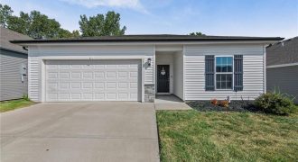Homes for Sale in Kansas City, MO 64163 | 7724 NW 124th Street