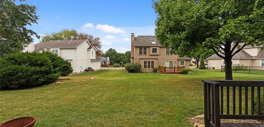 Homes for Sale in Gladstone, MO 64119 | 6008 N Norton Avenue