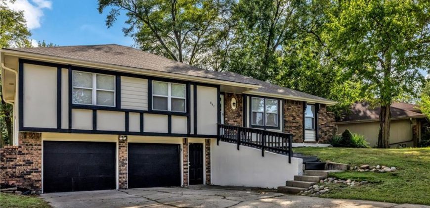 Homes for Sale in Kansas City, MO 64118 | 841 NW 69th Place