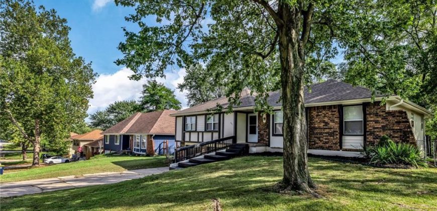 Homes for Sale in Kansas City, MO 64118 | 841 NW 69th Place