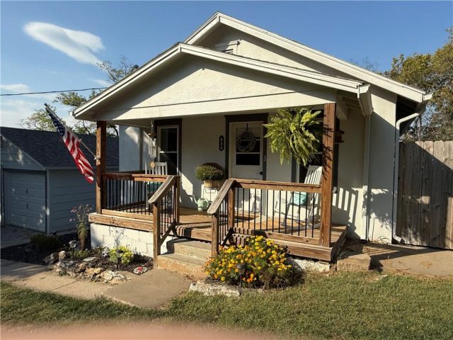 Homes for Sale in Excelsior Springs, MO 64024 | 600  Centralia Avenue