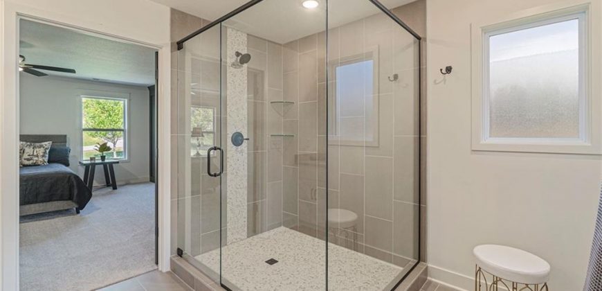 Homes for Sale in Parkville, MO 64152 | 7044  Glenn Lane