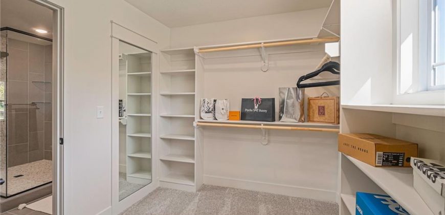 Homes for Sale in Parkville, MO 64152 | 7044  Glenn Lane