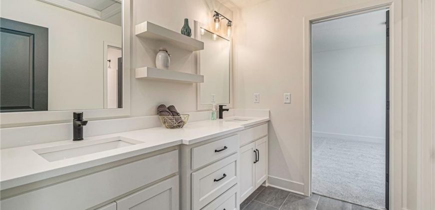 Homes for Sale in Parkville, MO 64152 | 7044  Glenn Lane