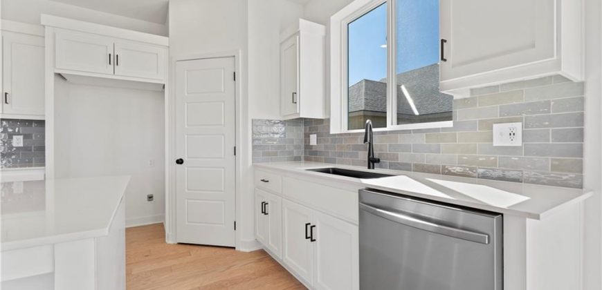 Homes for Sale in Kansas City, MO 64155 | 10612 N Jefferson Street