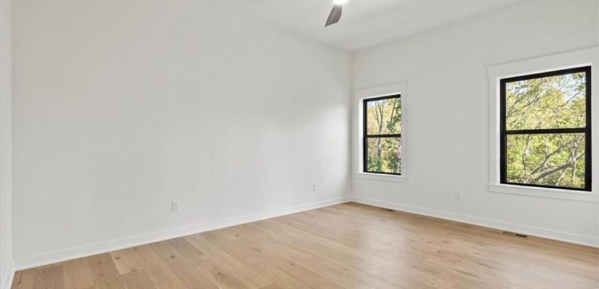 Homes for Sale in Kansas City, MO 64157 | 8837 N KENTUCKY Avenue