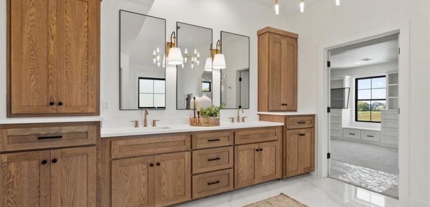 Homes for Sale in Kansas City, MO 64157 | 8837 N KENTUCKY Avenue