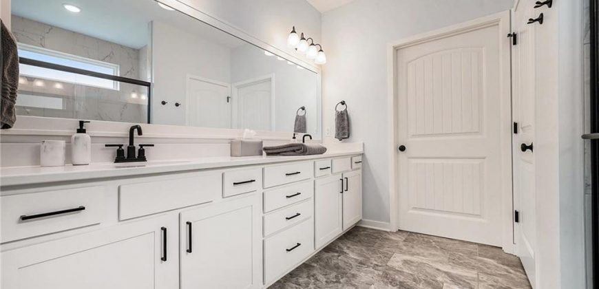 Homes for Sale in Kansas City, MO 64154 | 3922 NW 96th Street