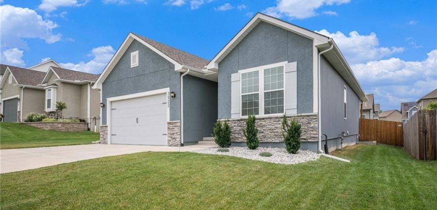 Homes for Sale in Kansas City, MO 64154 | 3922 NW 96th Street