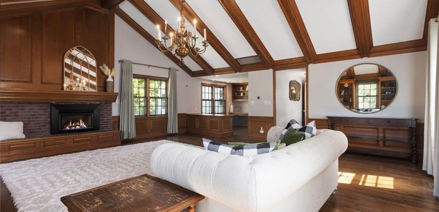 Homes for Sale in Kansas City, MO 64116 | 2204 NE 39TH Street