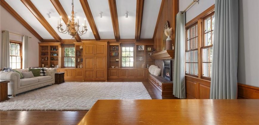 Homes for Sale in Kansas City, MO 64116 | 2204 NE 39TH Street