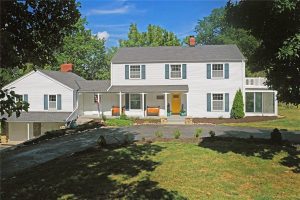 2204-NE-39TH-Street-mls-2574917-image-1