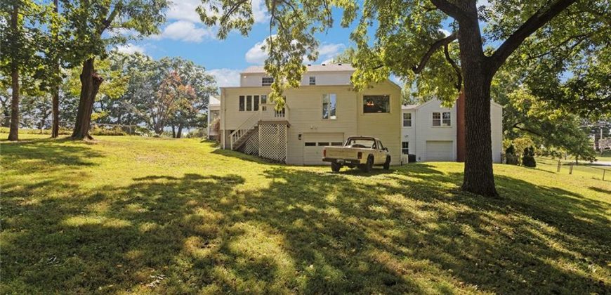 Homes for Sale in Kansas City, MO 64116 | 2204 NE 39TH Street
