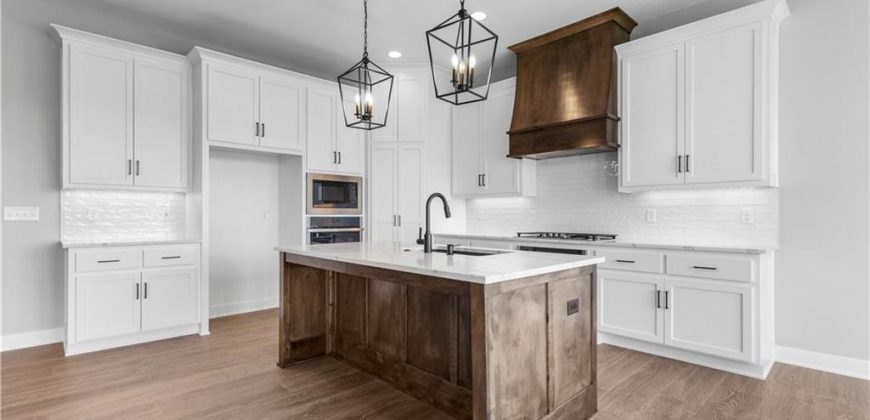 Homes for Sale in Riverside, MO 64150 | 4935 NW Martin Street