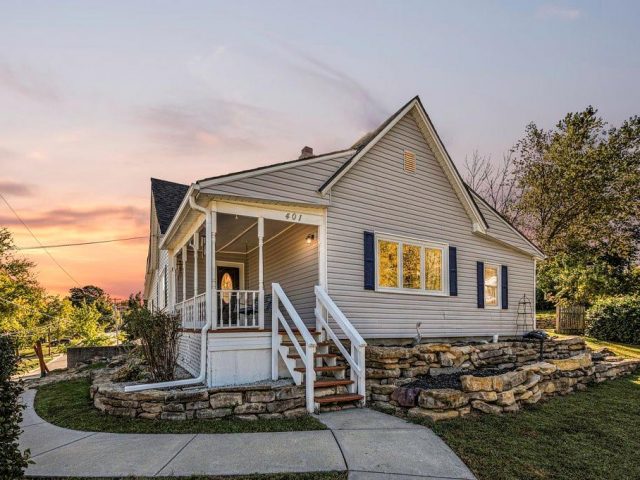 Homes for Sale in Smithville, MO 64089 | 401  Liberty Street