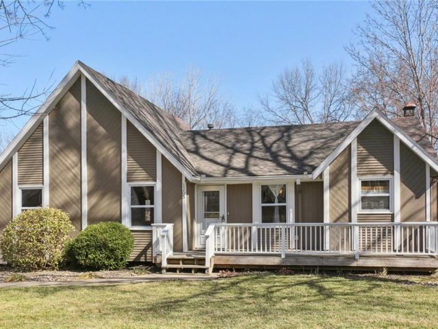 Homes for Sale in Liberty, MO 64068 | 1205  Dunwich Drive