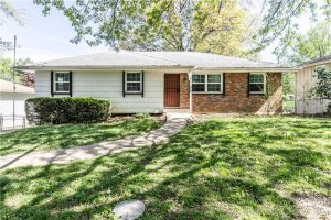 6918-NW-78-Terrace-mls-2484142-image-1