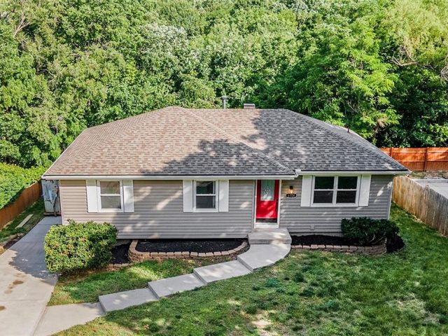 Homes for Sale in Kansas City, MO 64151 | 6704 NW 67th Terrace