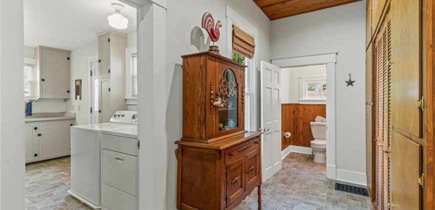 Homes for Sale in Liberty, MO 64068 | 324  Harrison Street