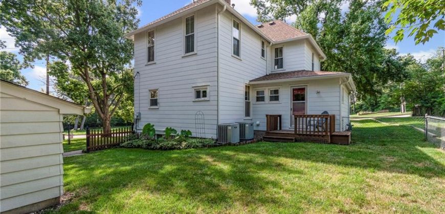 Homes for Sale in Liberty, MO 64068 | 324  Harrison Street