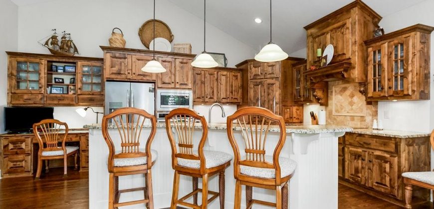 Homes for Sale in Lake Waukomis, MO 64151 | 631  North Shore Drive