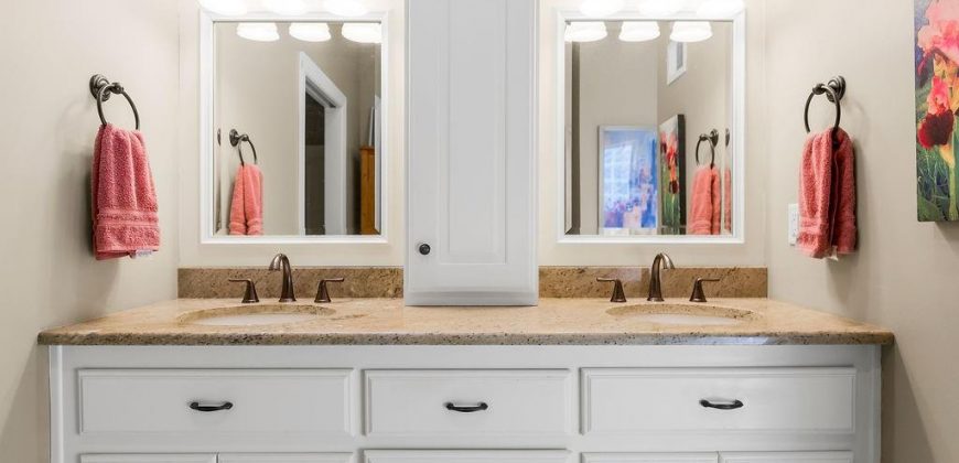 Homes for Sale in Lake Waukomis, MO 64151 | 631  North Shore Drive