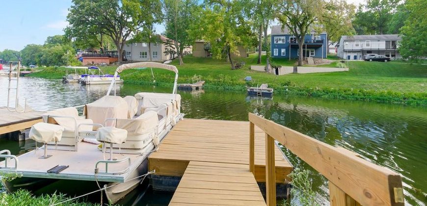 Homes for Sale in Lake Waukomis, MO 64151 | 631  North Shore Drive