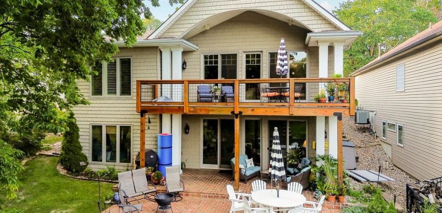 Homes for Sale in Lake Waukomis, MO 64151 | 631  North Shore Drive