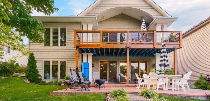 Homes for Sale in Lake Waukomis, MO 64151 | 631  North Shore Drive