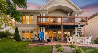 Homes for Sale in Lake Waukomis, MO 64151 | 631  North Shore Drive