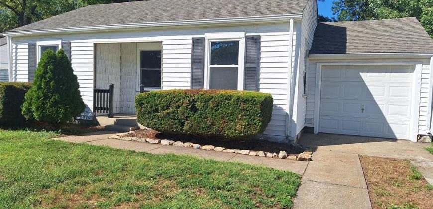 Homes for Sale in Kansas City, MO 64116 | 1004 NE 44th Terrace
