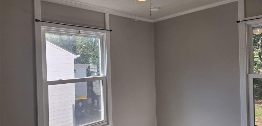 Homes for Sale in Kansas City, MO 64116 | 1004 NE 44th Terrace