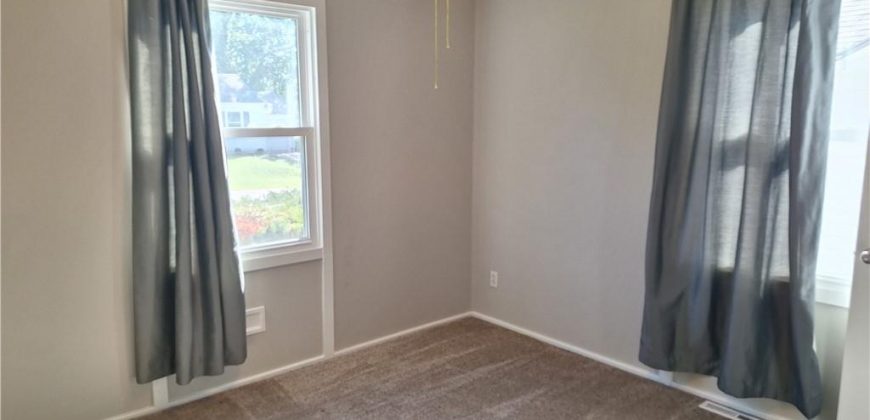 Homes for Sale in Kansas City, MO 64116 | 1004 NE 44th Terrace