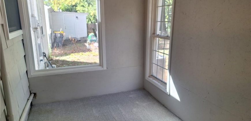 Homes for Sale in Kansas City, MO 64116 | 1004 NE 44th Terrace