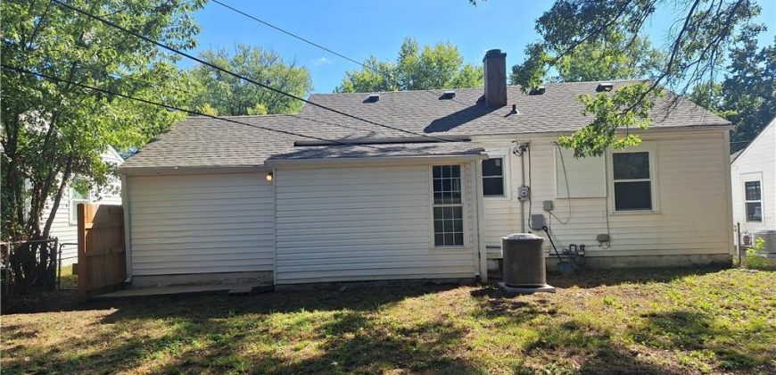 Homes for Sale in Kansas City, MO 64116 | 1004 NE 44th Terrace