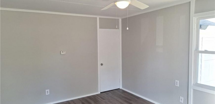 Homes for Sale in Kansas City, MO 64116 | 1004 NE 44th Terrace