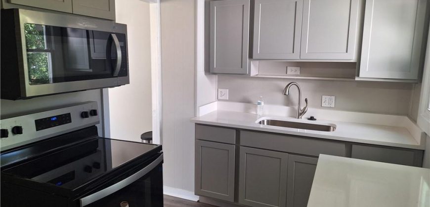 Homes for Sale in Kansas City, MO 64116 | 1004 NE 44th Terrace