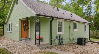 Homes for Sale in Northmoor, MO 64151 | 1845 NW 50th Terrace