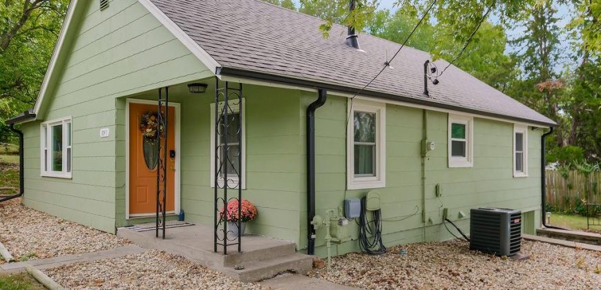 Homes for Sale in Northmoor, MO 64151 | 1845 NW 50th Terrace