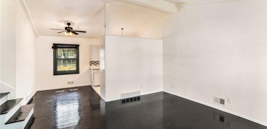 Homes for Sale in Liberty, MO 64068 | 215  Grant Street