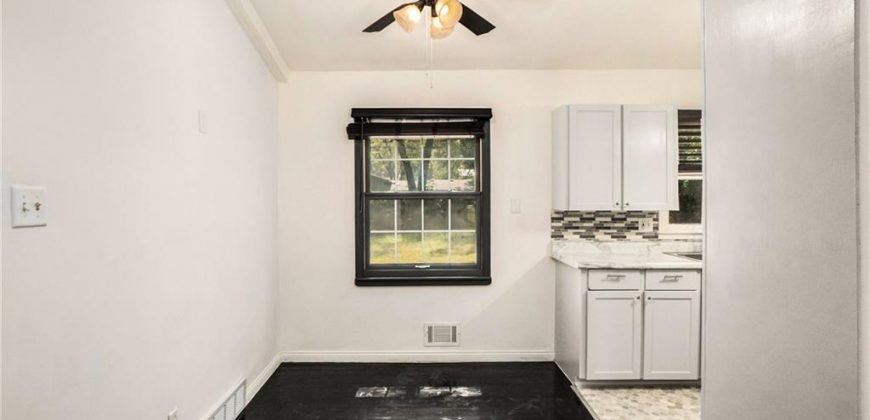 Homes for Sale in Liberty, MO 64068 | 215  Grant Street