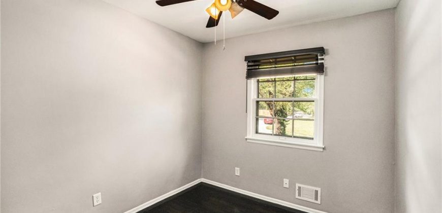 Homes for Sale in Liberty, MO 64068 | 215  Grant Street