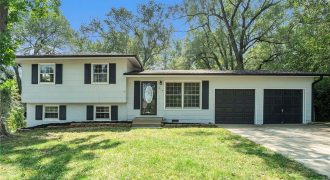 Homes for Sale in Liberty, MO 64068 | 215  Grant Street