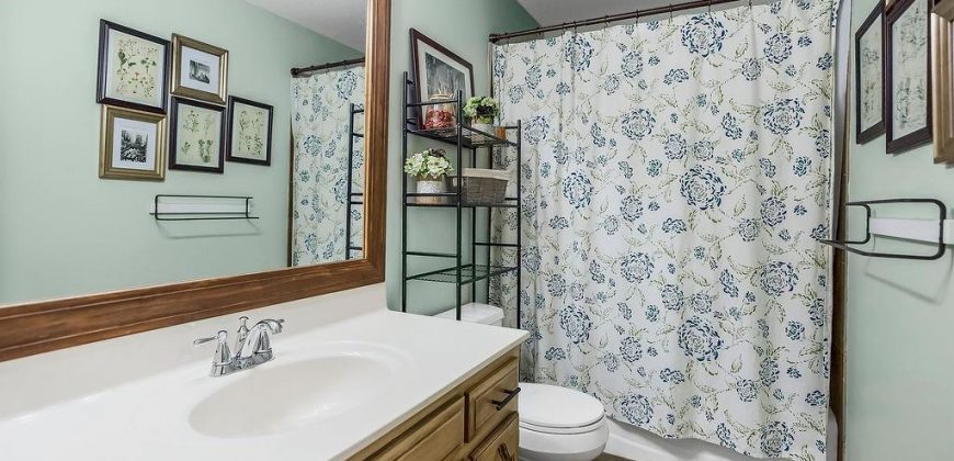 Homes for Sale in Kansas City, MO 64118 | 929 NW 63rd Street