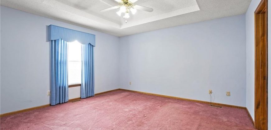 Homes for Sale in Gladstone, MO 64118 | 7093 N Garfield Avenue