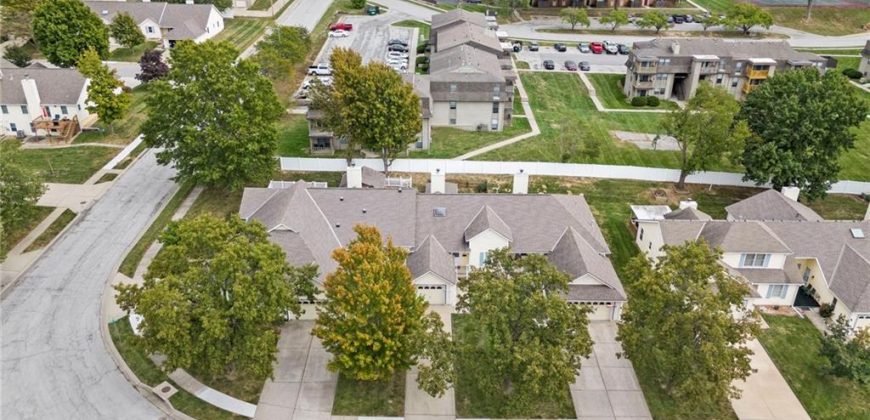 Homes for Sale in Gladstone, MO 64118 | 7093 N Garfield Avenue