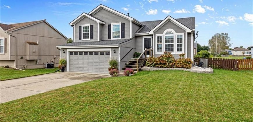 Homes for Sale in Kansas City, MO 64157 | 11430 N Farley Avenue