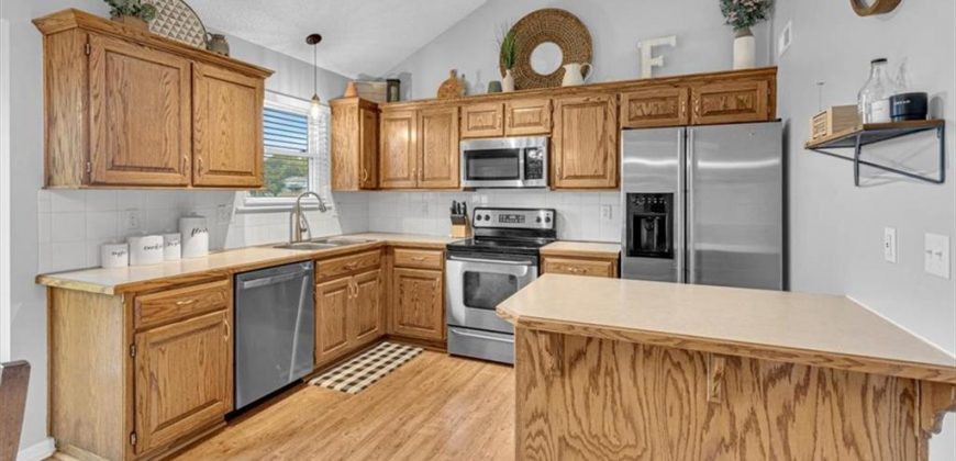 Homes for Sale in Kansas City, MO 64157 | 11430 N Farley Avenue