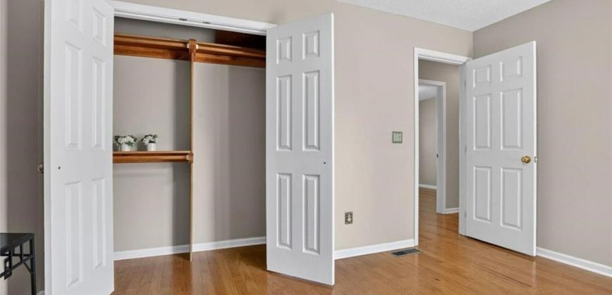 Homes for Sale in Kansas City, MO 64155 | 8900 N LATHROP Drive